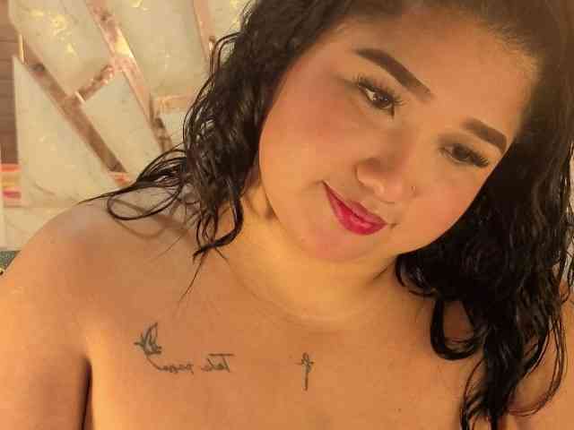 EmmaWaditsoon webcam