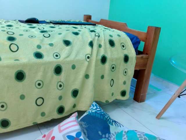 alondra18nice live webcam show