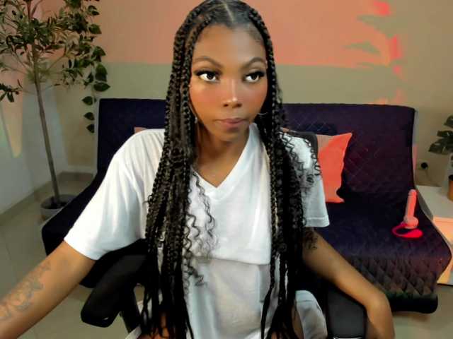 Zoe-saldana live cam on BongaCams