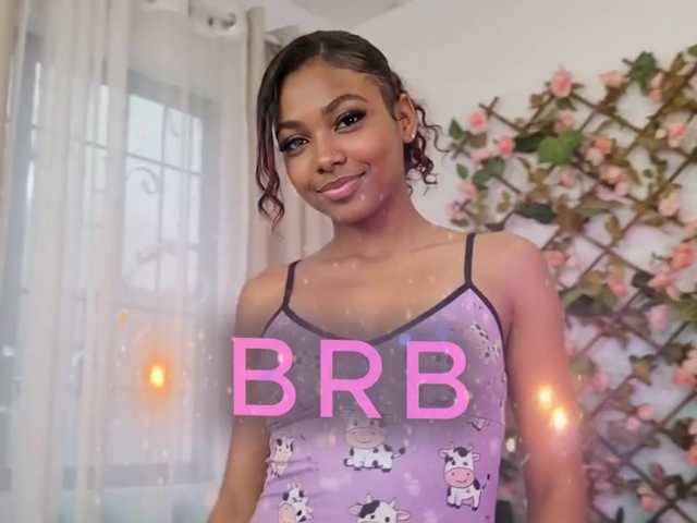 Zoe-saldana live cam on BongaCams