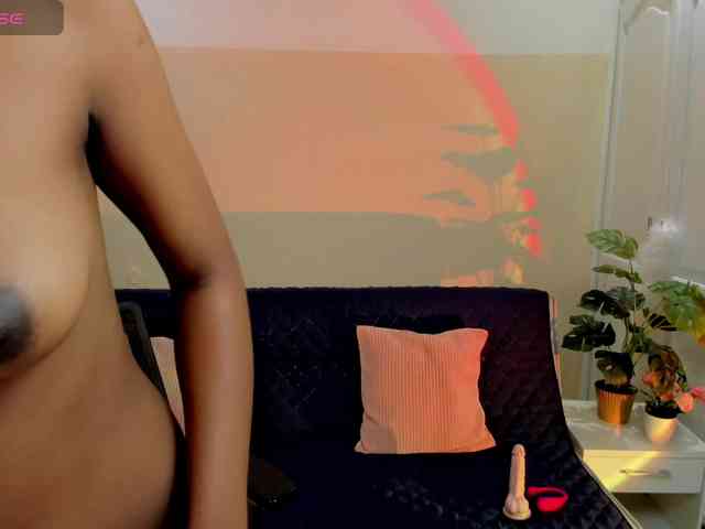 Zoe-saldana webcam