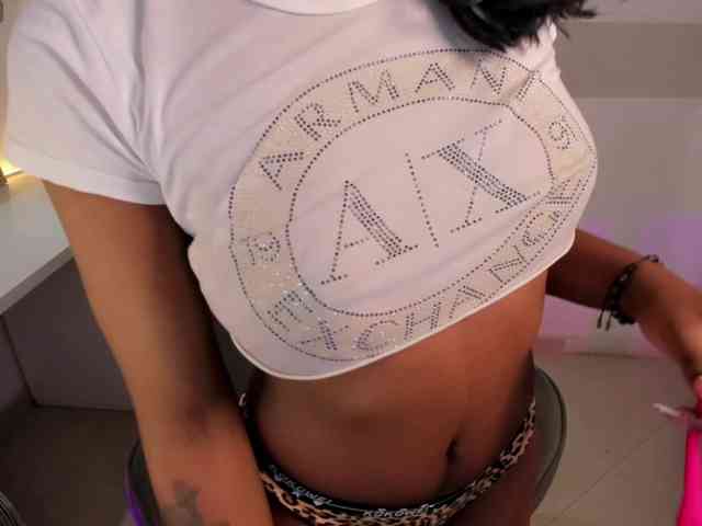 Zoe-saldana webcam