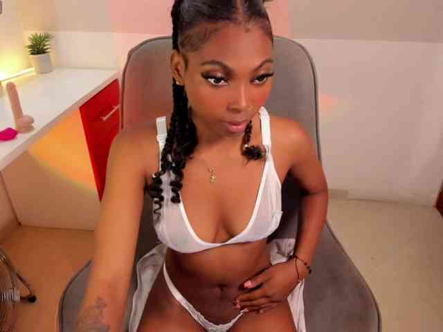Zoe-saldana