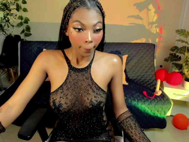 Zoe-saldana webcam