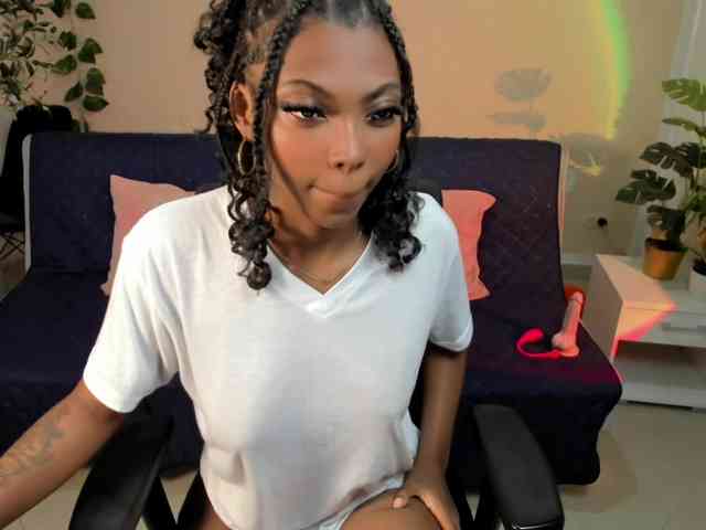 Zoe-saldana webcam