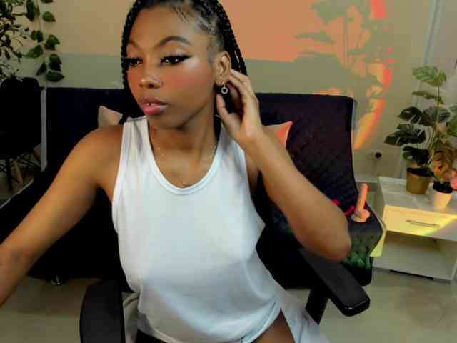 Zoe-saldana webcam