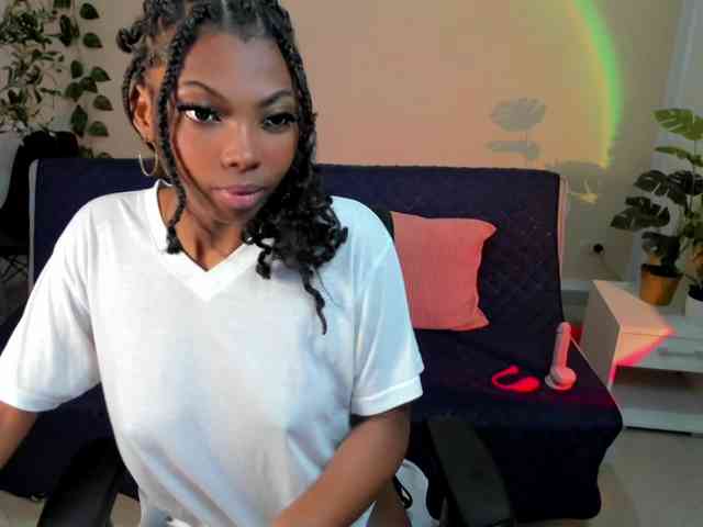 Zoe-saldana webcam