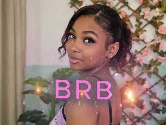Zoe-saldana webcam