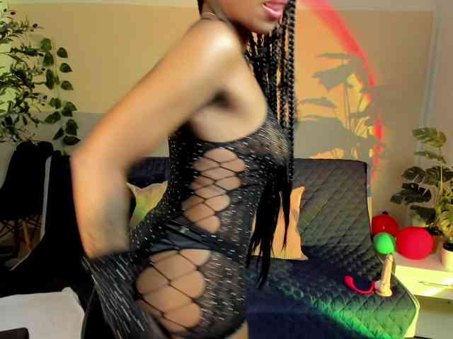 Zoe-saldana webcam