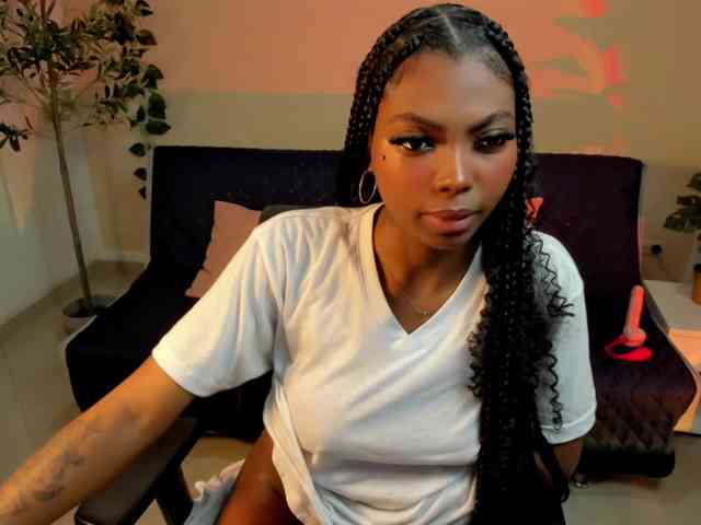 Zoe-saldana Live Webcam on BongaCams