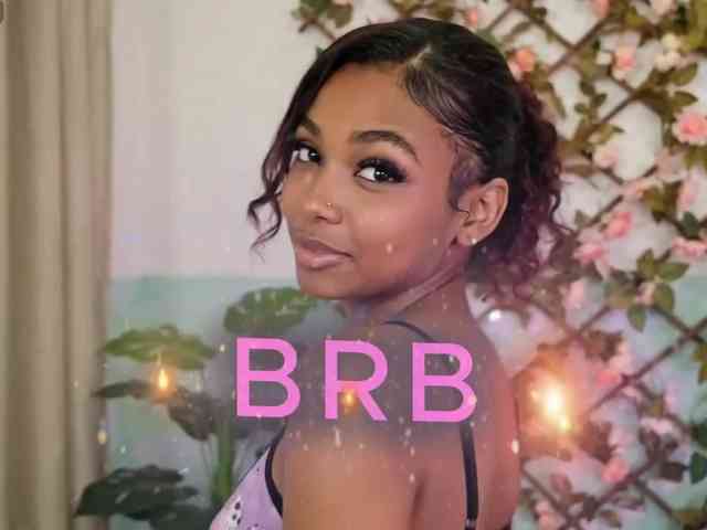 Zoe-saldana webcam