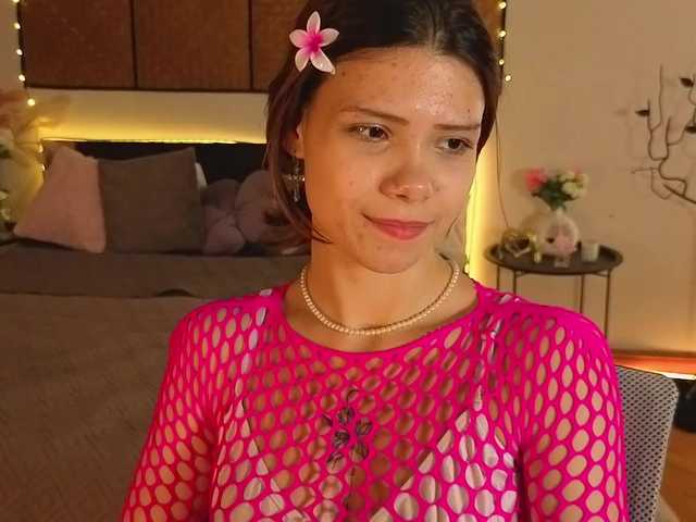 AdelinkaSweetie live cam on BongaCams