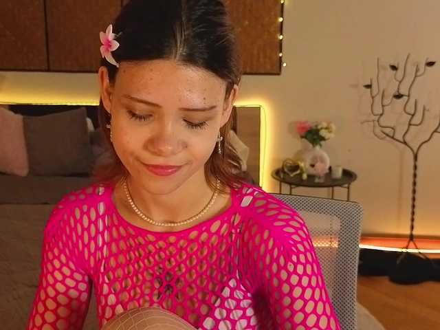 AdelinkaSweetie live cam on BongaCams