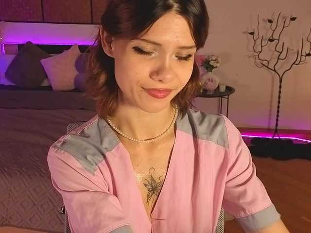 AdelinkaSweetie live webcam show