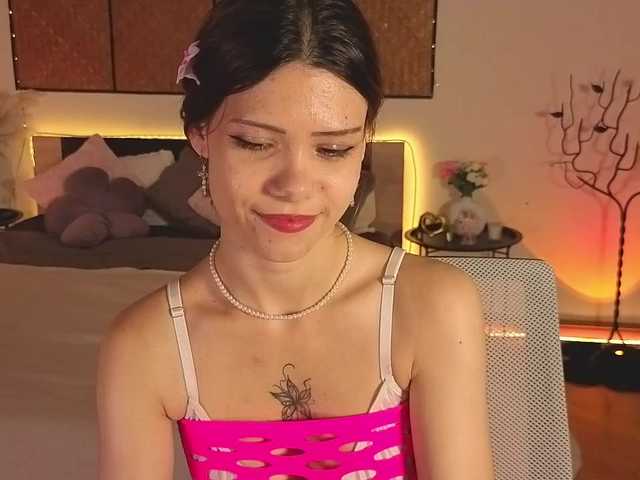 AdelinkaSweetie live cam on BongaCams