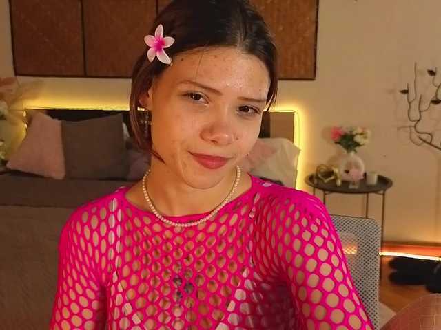 AdelinkaSweetie live cam on BongaCams