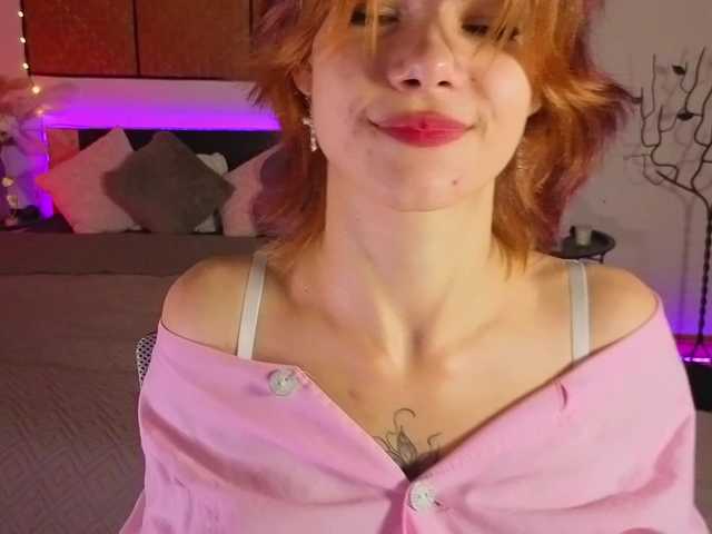AdelinkaSweetie live cam on BongaCams