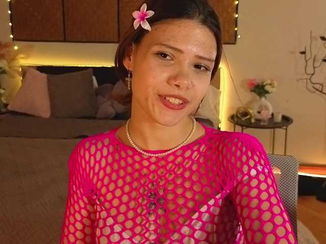 AdelinkaSweetie live cam on BongaCams