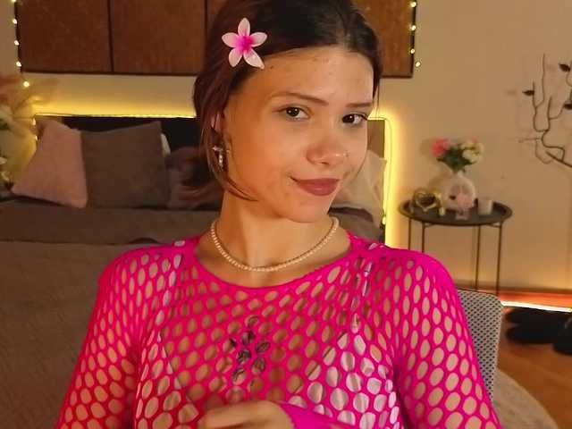 AdelinkaSweetie live cam on BongaCams