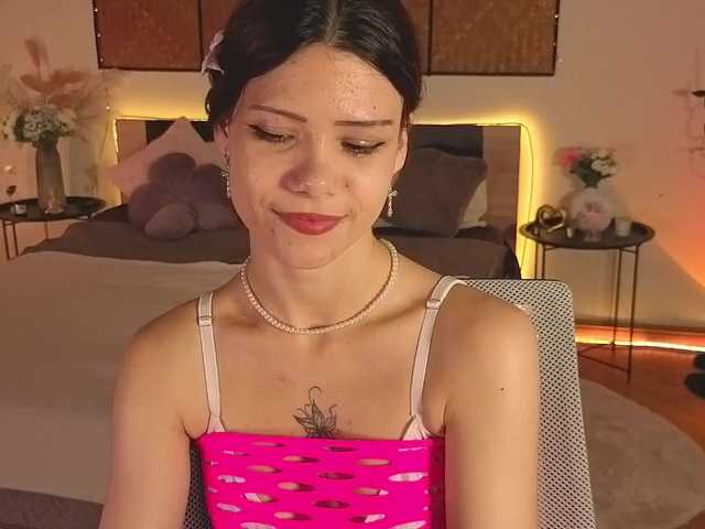 AdelinkaSweetie live cam on BongaCams