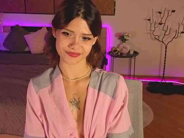 AdelinkaSweetie webcam