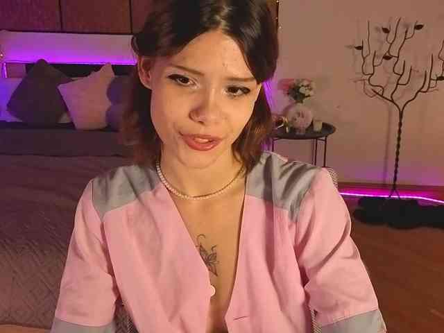 AdelinkaSweetie webcam