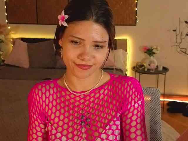 AdelinkaSweetie webcam