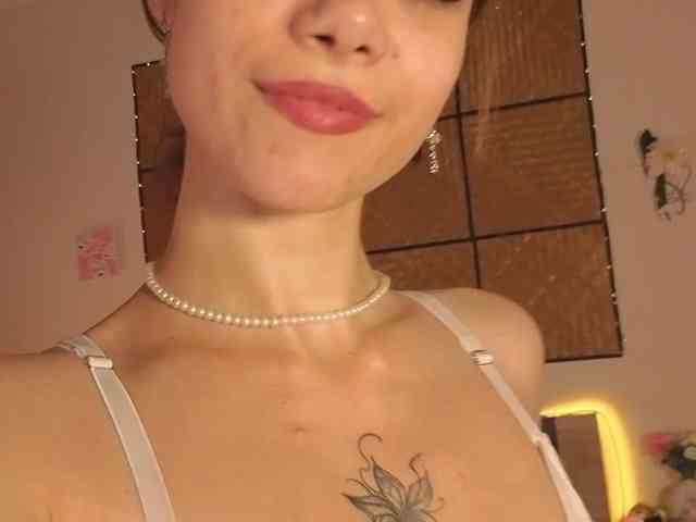 AdelinkaSweetie Live Webcam on BongaCams