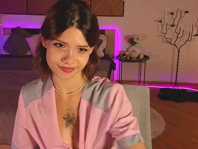 AdelinkaSweetie webcam