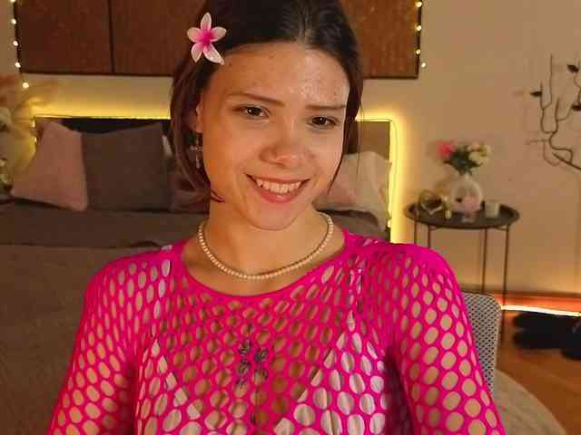 AdelinkaSweetie webcam