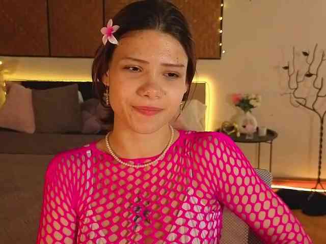 AdelinkaSweetie webcam