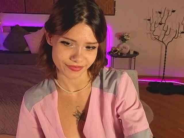 AdelinkaSweetie webcam