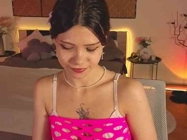 AdelinkaSweetie webcam