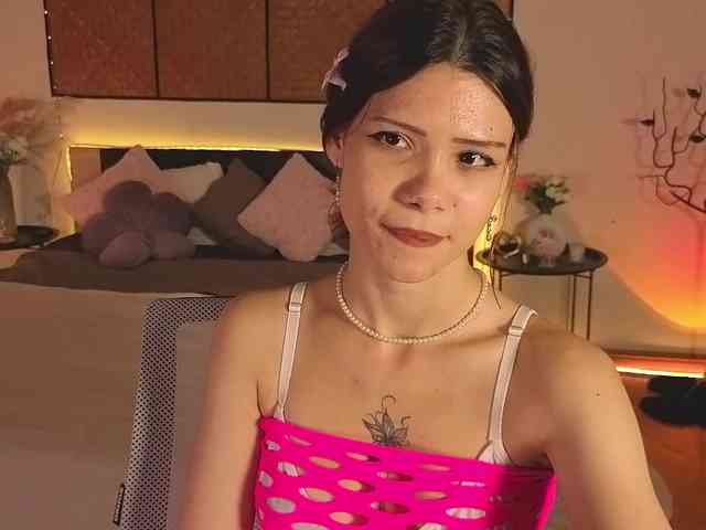 AdelinkaSweetie Live Webcam on BongaCams