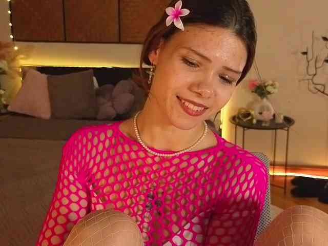 AdelinkaSweetie webcam