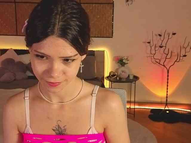 AdelinkaSweetie Live Webcam on BongaCams