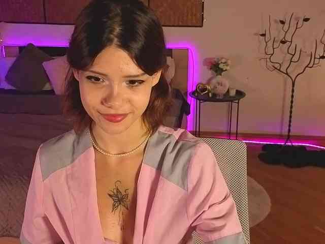 AdelinkaSweetie webcam