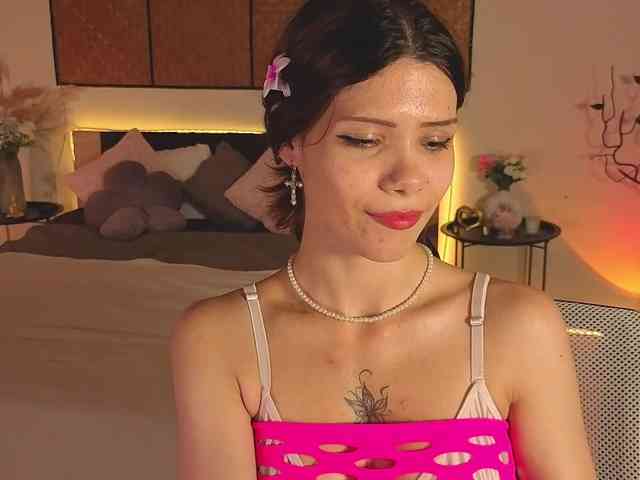 AdelinkaSweetie webcam