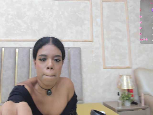 Miawiills live webcam show