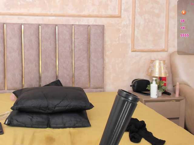 Miawiills live webcam show