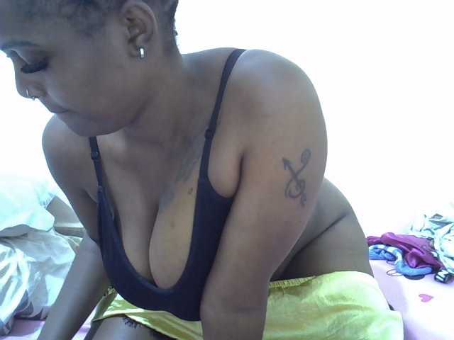 sexymaria1 live cam on BongaCams