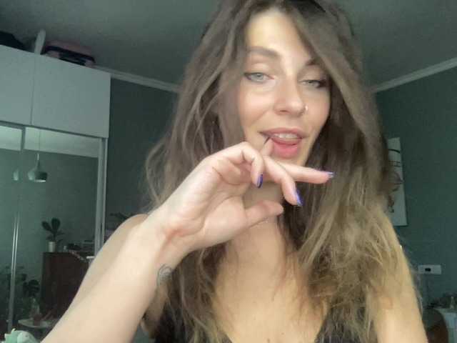 Rita-Tease live cam on BongaCams