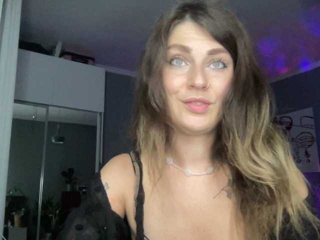 Rita-Tease live cam on BongaCams