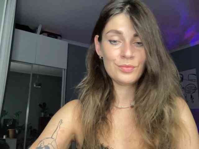 Rita-Tease webcam