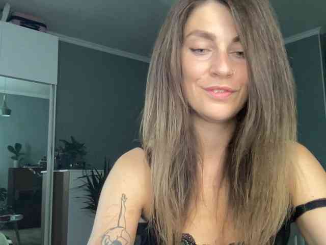 Rita-Tease webcam