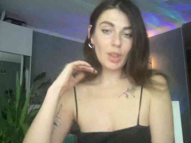 Model: Rita-Tease