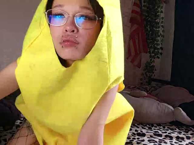 SofiaSocks live cam