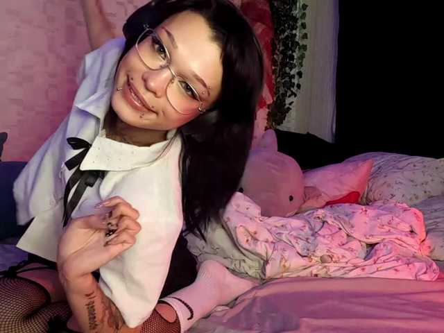 SofiaSocks live cam on BongaCams
