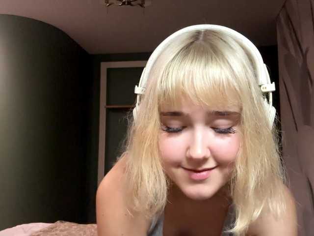 VivienaRoyze live cam on BongaCams