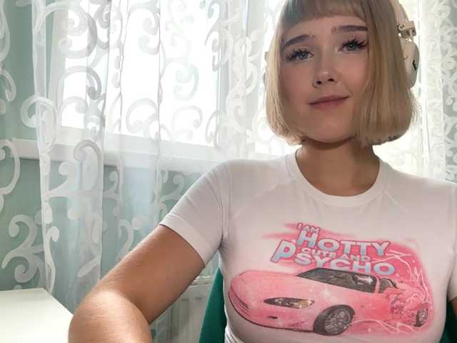 VivienaRoyze live cam on BongaCams